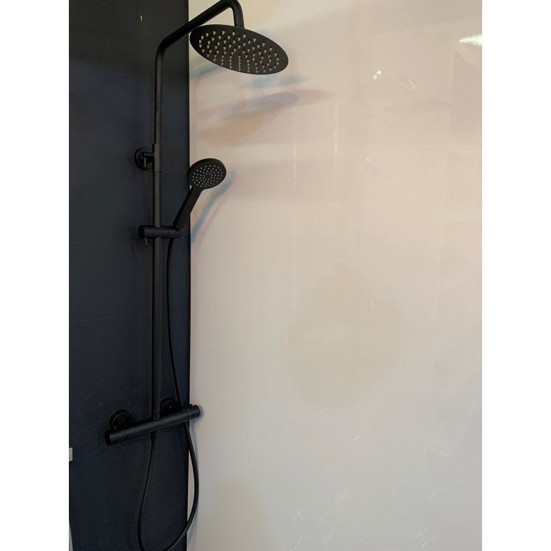 Kami, matt black shower column